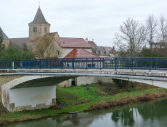 Scouts on the bridge