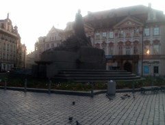 Monument to master Jan Hus