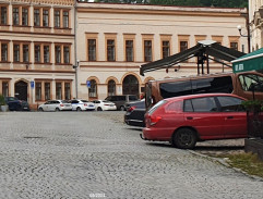 Parking on the square